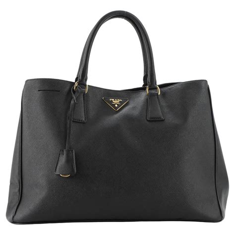 prada tessuto & saffiano tote|Prada tessuto gaufre.